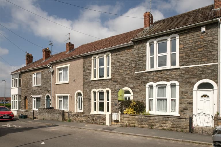 Portland Street, Staple Hill, Bristol, BS16 4PT Portland Street, Staple Hill, Bristol, BS16 4PT