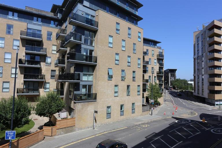 Kingscote Way, City Centre, Brighton, BN1 4GJ