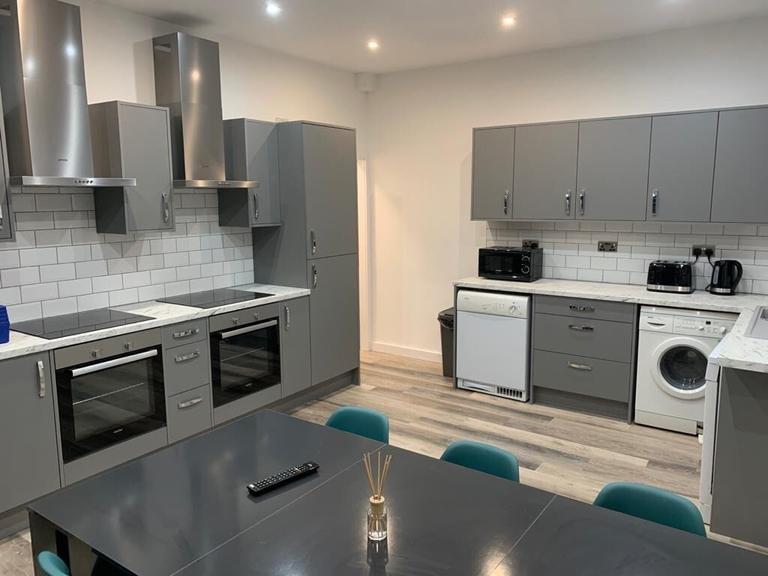 St. Michaels Road, Headingley, Leeds, LS6 3BG