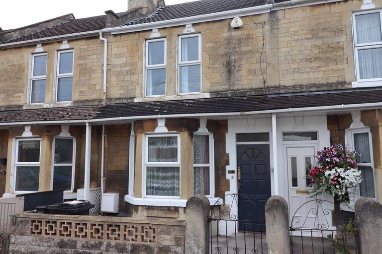 Beckhampton Road, Oldfield Park, Bath, BA2 3LL