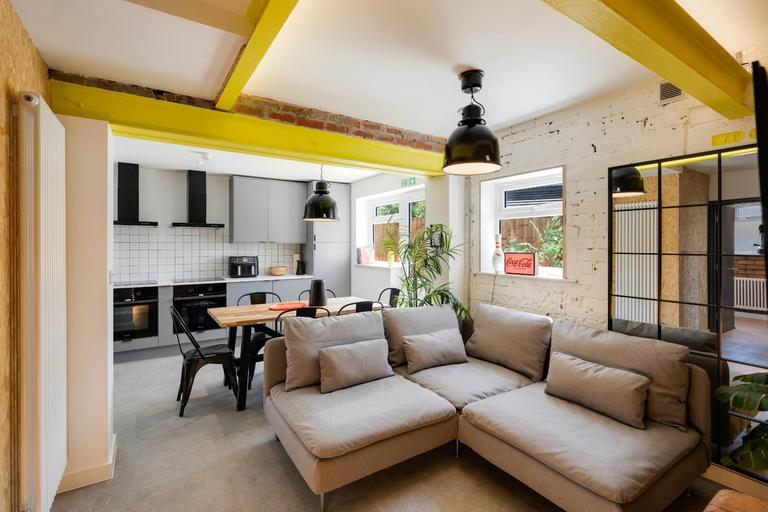 Conygre Grove, Filton, Bristol, BS34 7HU