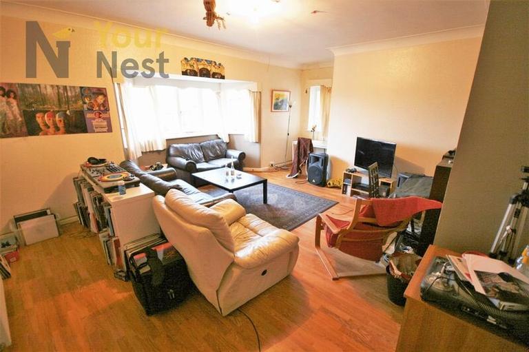 Bankfield Road, Burley, Leeds, LS4 2JT