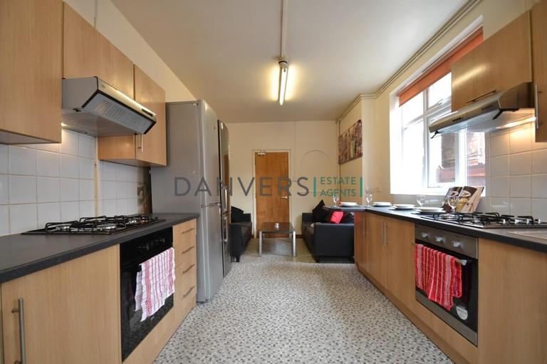 Stretton Road, Westcotes, Leicester, LE3 6BN