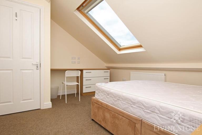 Leicestershire, Highfields, Leicester, LE2 1HS