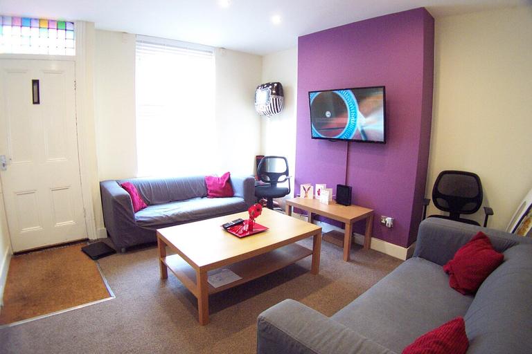 4 bedroom house for rent Welton Grove, Leeds, LS6 1ES UniHomes