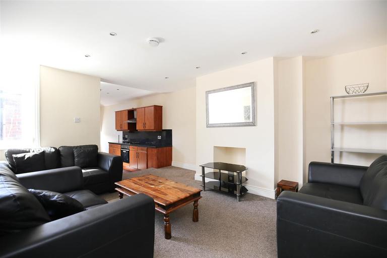 Lavender Gardens, Jesmond, Newcastle, NE2 3DE