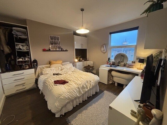 Wellington Square, Lenton, Nottingham, NG7 1NG