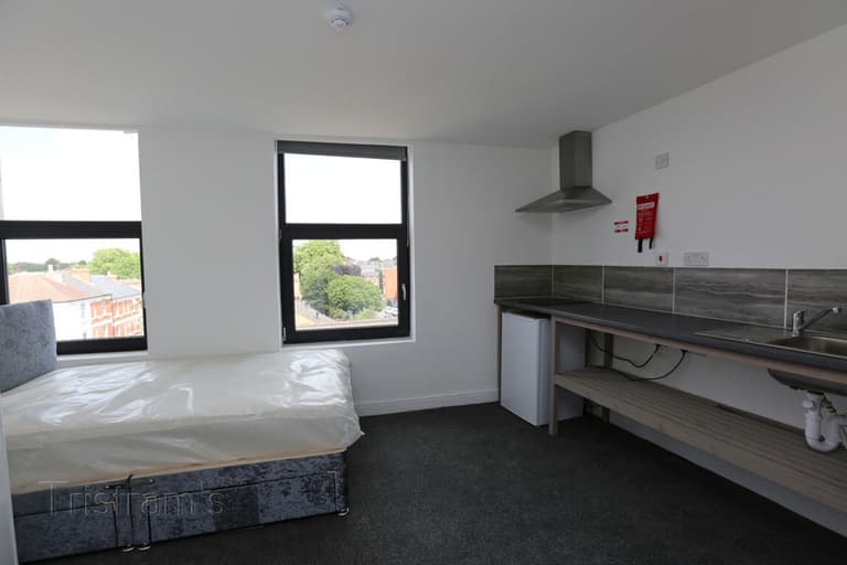 Birkin Avenue, Radford, Nottingham, NG7 5AR