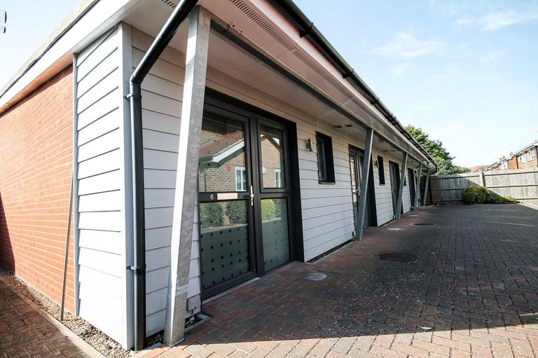 Holmes Court College Road Kent, City Centre, Canterbury, CT1 1UZ