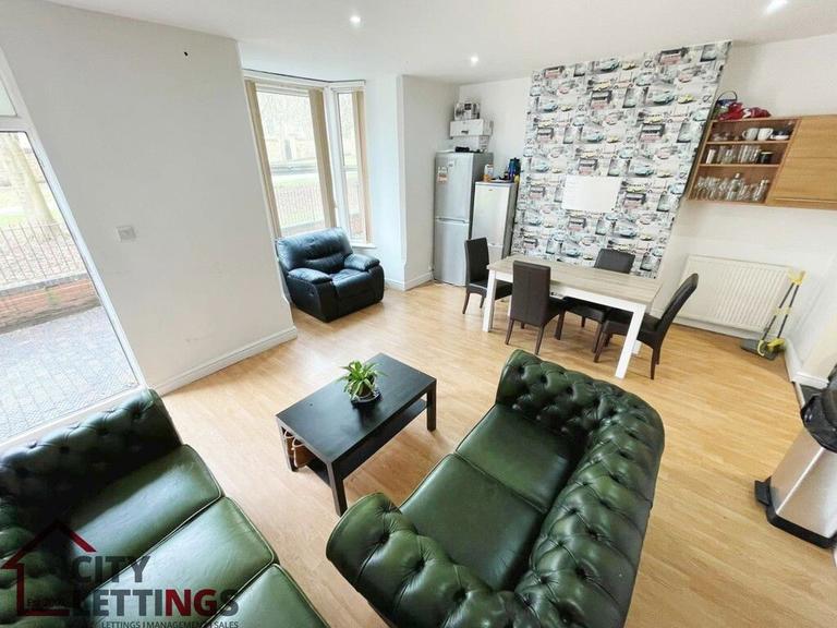 Elm Avenue, Hockley, Nottingham, NG3 4GF