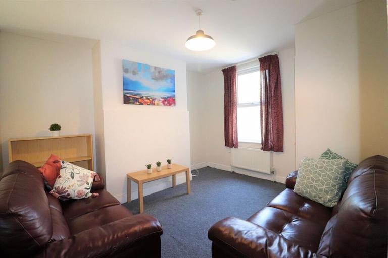 St Kildas Road, Oldfield Park, Bath, BA2 3QJ