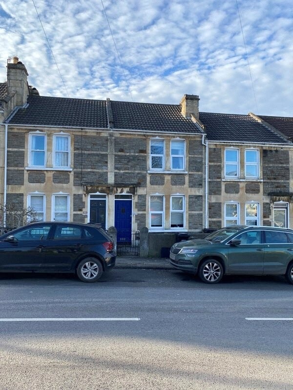 Coronation Avenue, Oldfield Park, Bath, BA2 2JR
