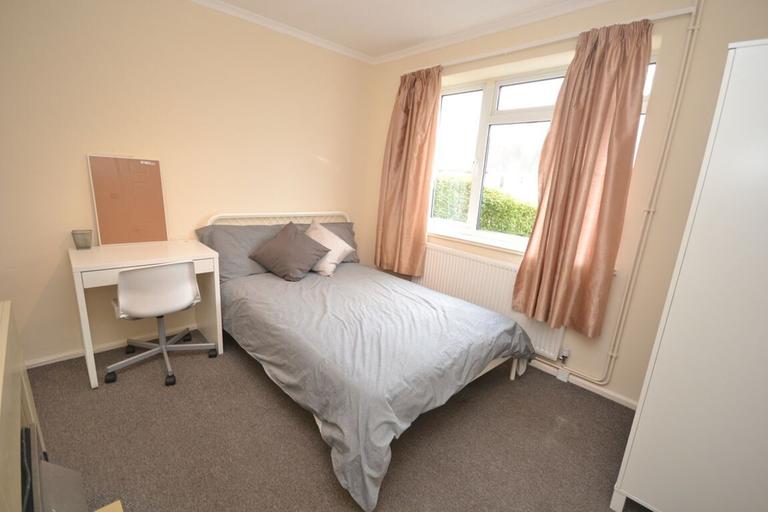 4 bedroom house for rent Shelley Avenue, Nottingham, NG11 8GS UniHomes