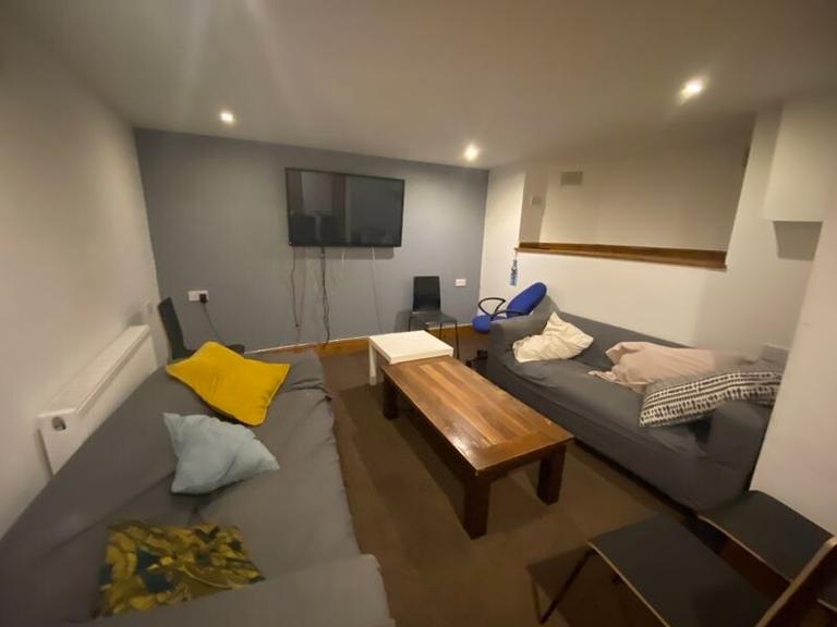 Sherwin Grove, Lenton, Nottingham, NG7 2EZ