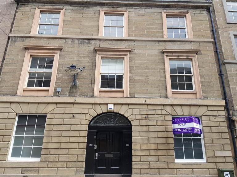 2/0 Castle Street, Central, Dundee, DD1 3AF