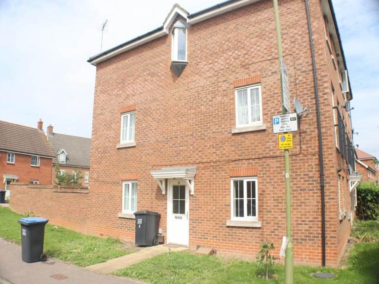 Queen Bee Court, Hatfield, Hertfordshire, AL10 9PR