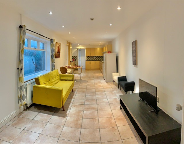 9 bedroom house for rent Woodville Road, Cardiff, CF24 4EB UniHomes