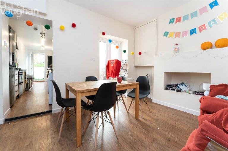 Newmarket Road, Lewes Road, Brighton, BN2 3QF