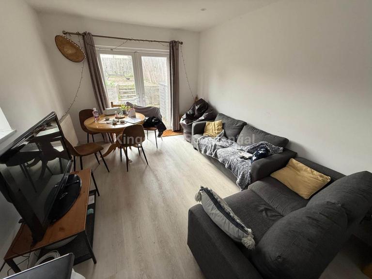 Wyeverne Road Cathays, Cathays, Cardiff, CF24 4BJ