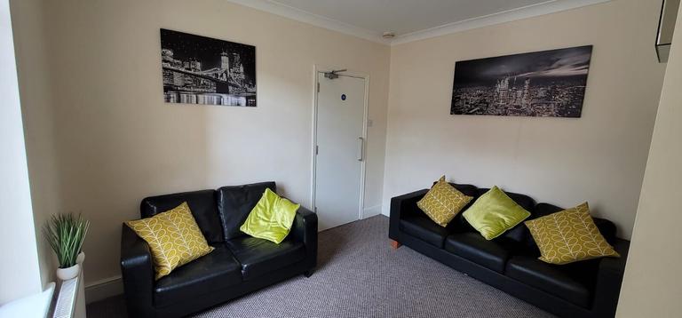 Cloutsham Street, City Centre, Northampton, NN1 3LN