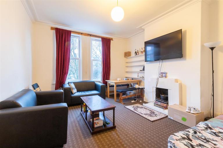 Blenheim Square, Woodhouse, Leeds, LS2 9AR