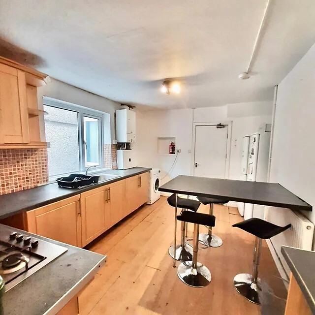 4 bedroom house for rent Cromwell Street Mount Pleasant, Swansea, SA1