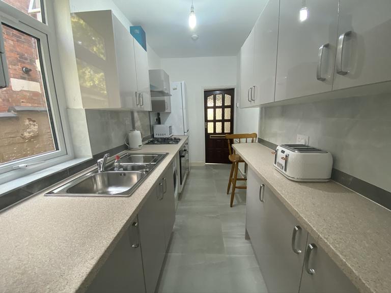 Leicester, Westcotes, Leicester, LE3 0EB