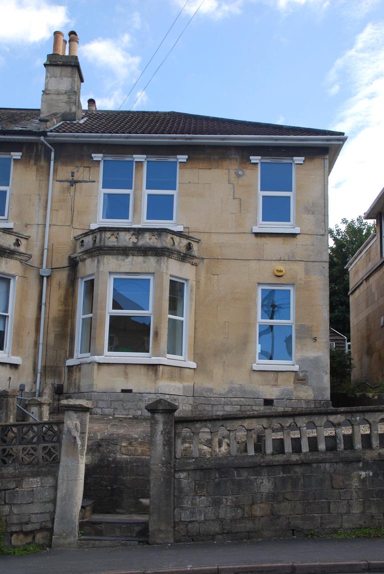 Lower Oldfield Park, Oldfield Park, Bath, BA2 3HL
