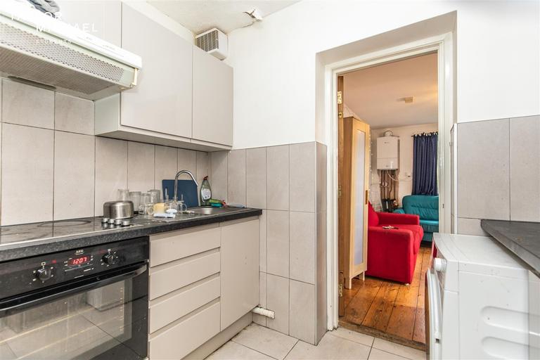 Canfield Road, Elm Grove, Brighton, BN2 4DN