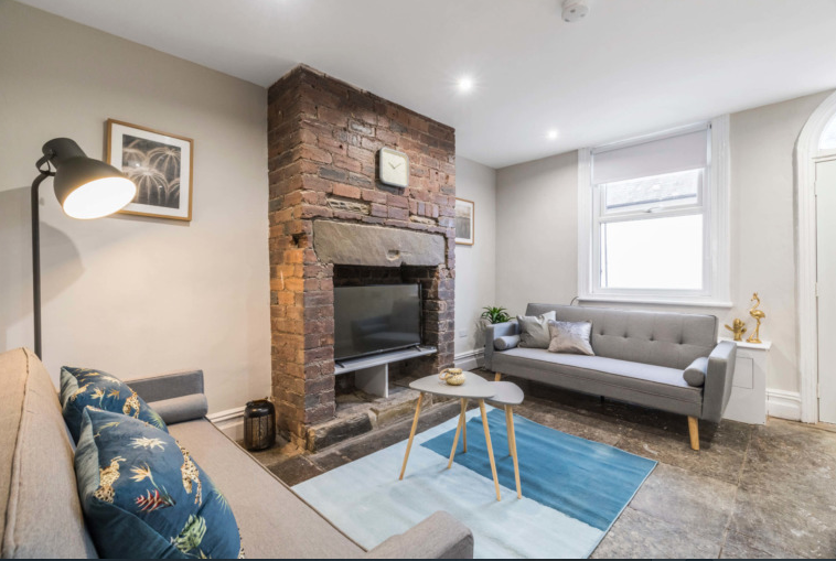 Hopewell Place, Hyde Park, Leeds, LS6 1PN