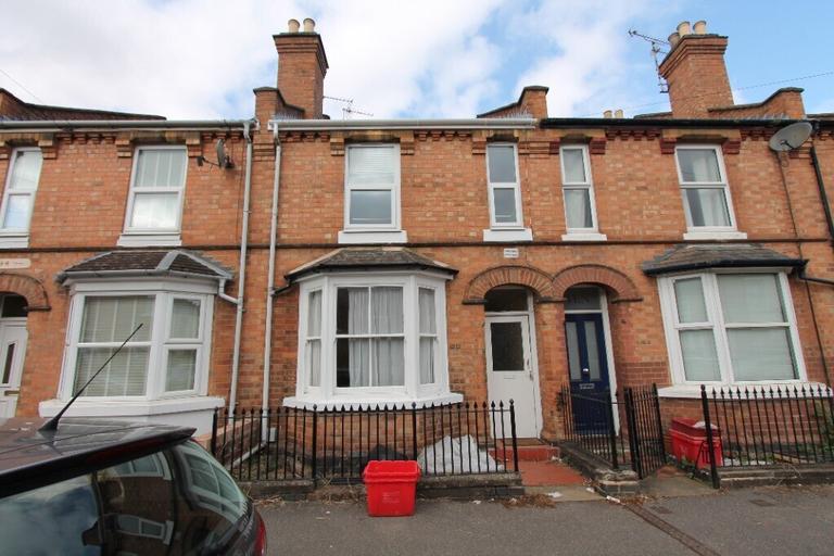 6 bedroom house for rent Clapham Terrace, Leamington Spa, CV31 1HY