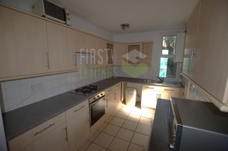 Lytham Road, Clarendon Park, Leicester, LE2 1YD Lytham Road, Clarendon Park, Leicester, LE2 1YD