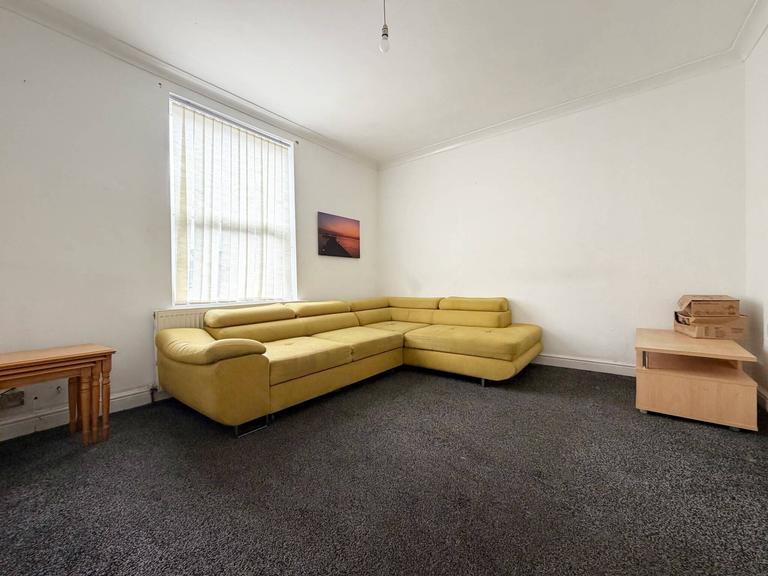 Whingate Grove, Burley, Leeds, LS12 3RD