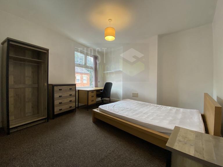 Bulwer Road, Clarendon Park, Leicester, LE2 3BU