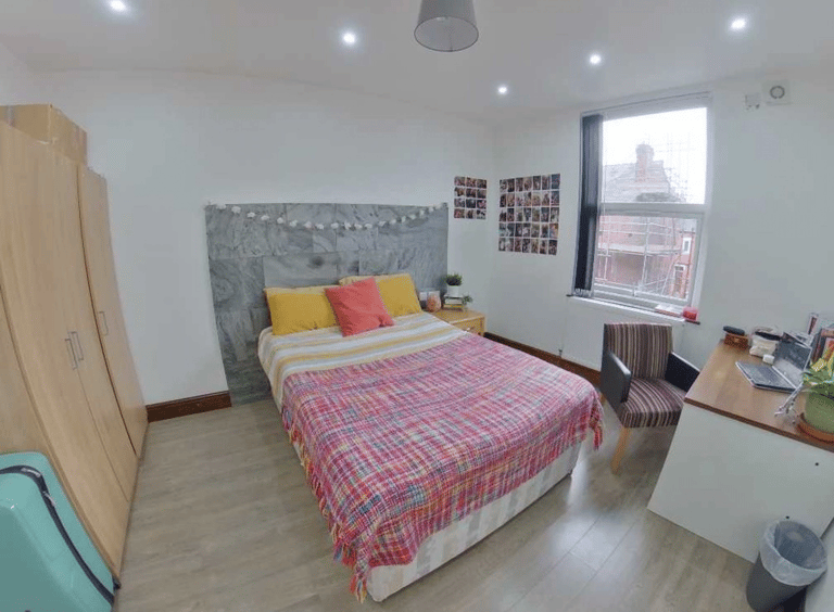 Thornville Terrace, Hyde Park, Leeds, LS6 1JT