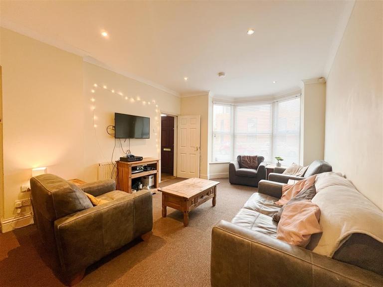 Cemetery Avenue, Ecclesall, Sheffield, S11 8NT