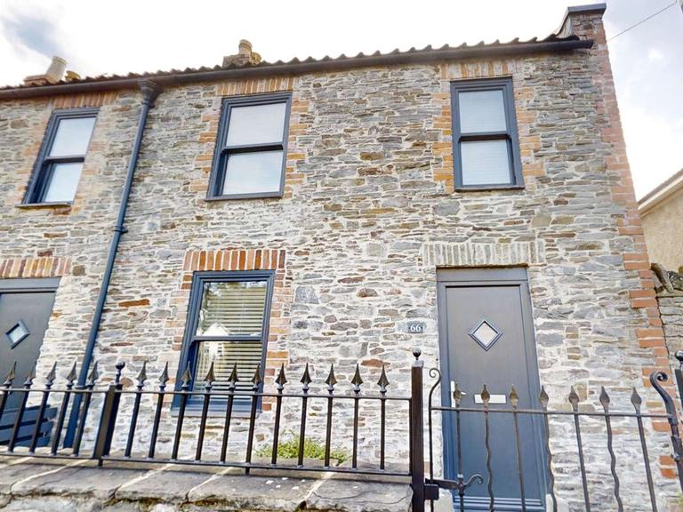 Downend, Fishponds, Bristol, BS16 5SG