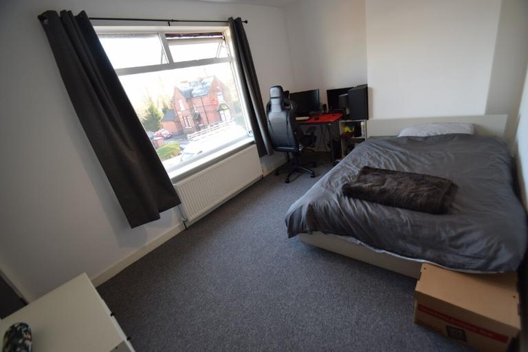 3 bedroom house for rent Leek Road, StokeonTrent, ST4 2BU UniHomes