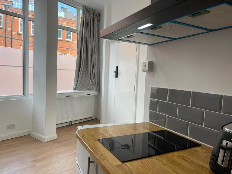 Grafton Road, Camden, London, NW5 3DX