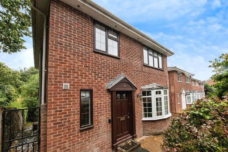 Glenthorne Road, Pennsylvania, Exeter, EX4 4QU