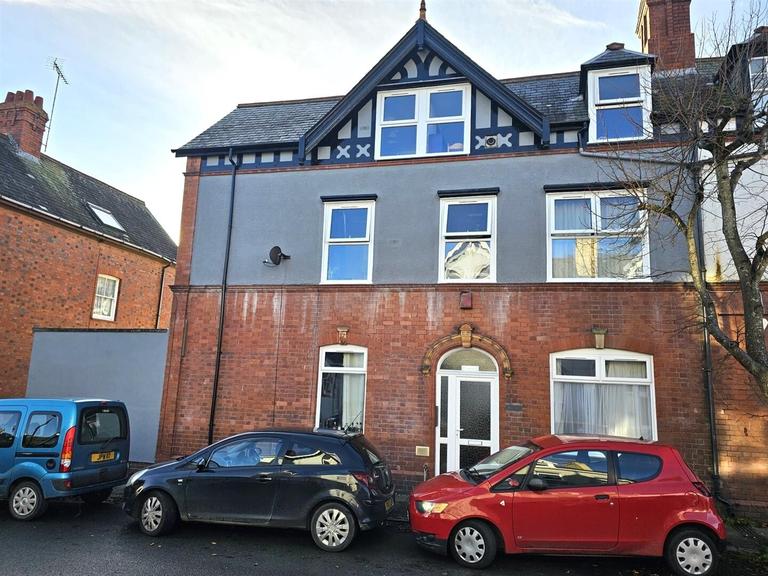 6 bedroom house for rent Stanley Road, Aberystwyth, SY23 1LS UniHomes