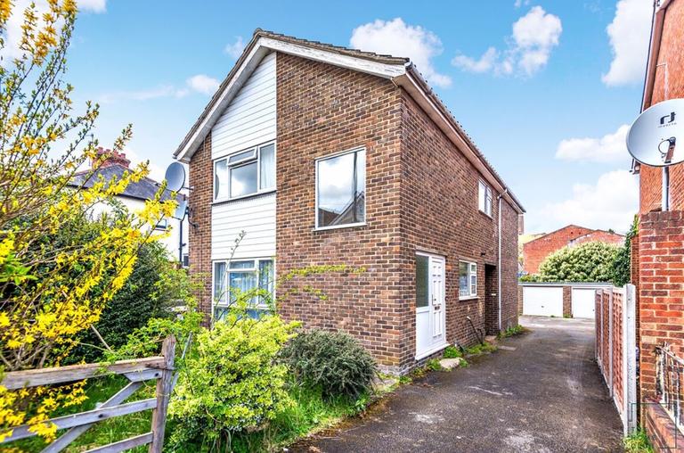 2 bedroom apartment for rent 16 Madrid Road, Surrey, GU2 7NT UniHomes