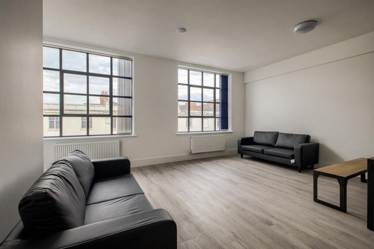 1 Bedford Street, Town Centre, Leamington Spa, CV32 5DY