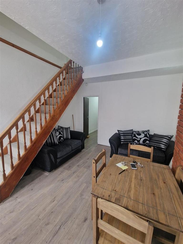 Heeley Road, Selly Oak, Birmingham, B29 6EL