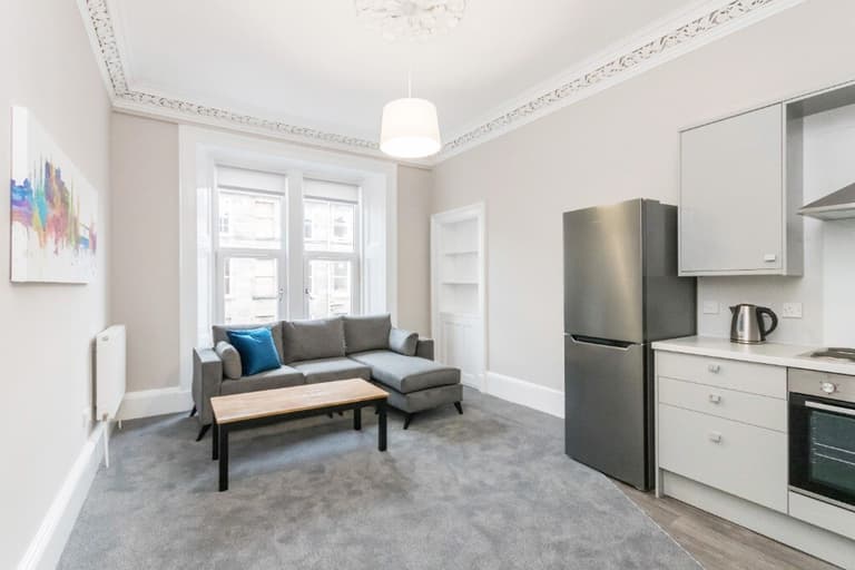 Montague Street, Newington, Edinburgh, EH8 9QU Montague Street, Newington, Edinburgh, EH8 9QU