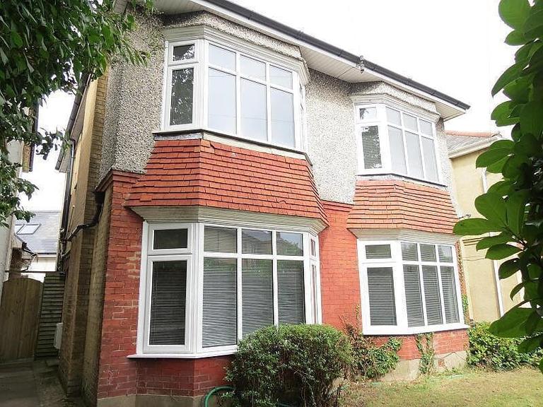 Truscott Avenue, Winton, Bournemouth, BH9 1DA