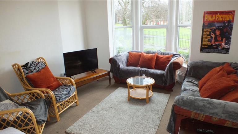 Hanover Square, City Centre, Leeds, LS3 1BQ