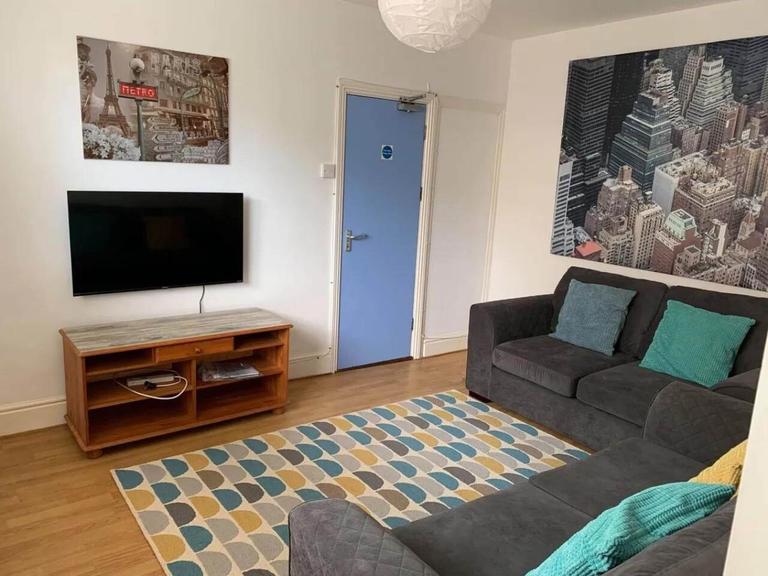 Victoria Avenue, Brynmill, Brynmill, Swansea, SA1 3UR