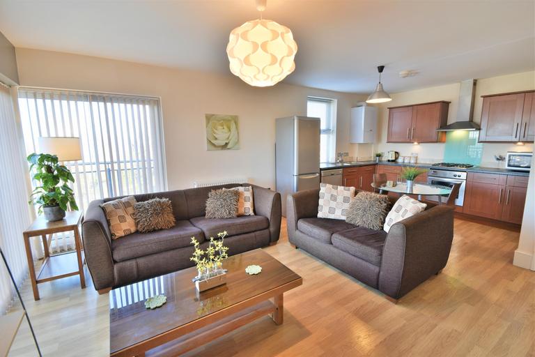 Longfield Road, Crookes, Sheffield, S10 1QW