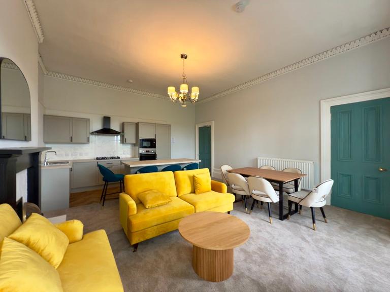 St Vincent Crescent, Flat 2/2, City Centre, Glasgow, G3 8NQ